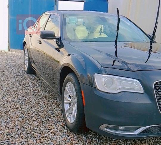 کرایسلەر 300